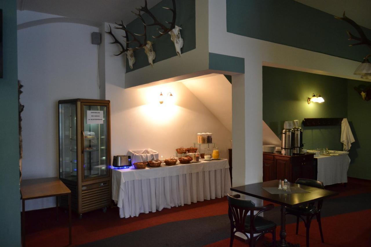 Hotel Cerny Orel Zatec Экстерьер фото
