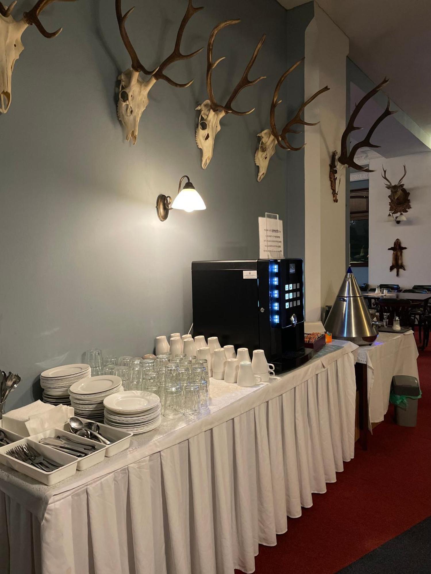 Hotel Cerny Orel Zatec Экстерьер фото